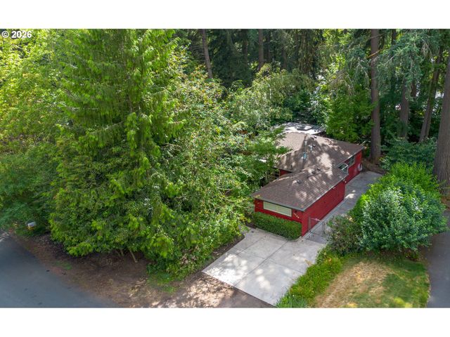 7575 Sw GREENWOOD Dr, Portland, OR 97223