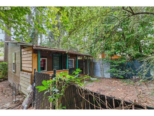 7575 Sw GREENWOOD Dr, Portland, OR 97223