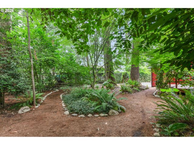 7575 Sw GREENWOOD Dr, Portland, OR 97223