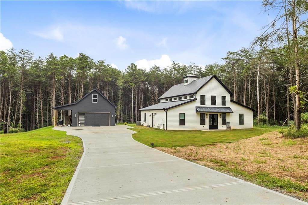 24 Plantation NW Road, Adairsville, GA 30103