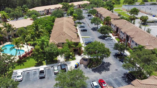 3790 N Jog Road 201, West Palm Beach, FL 33411