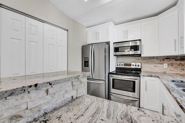 3790 N Jog Road 201, West Palm Beach, FL 33411