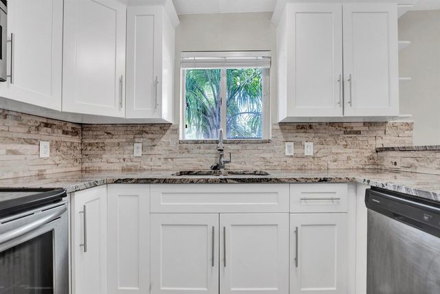 3790 N Jog Road 201, West Palm Beach, FL 33411
