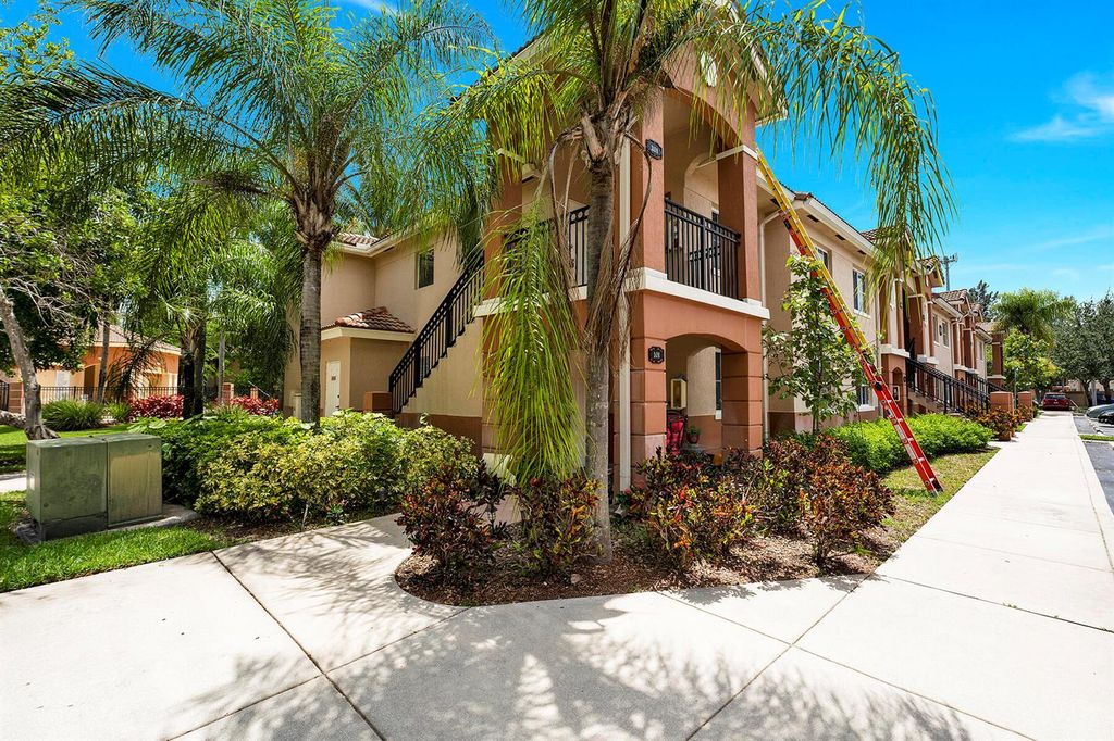 3790 N Jog Road 201, West Palm Beach, FL 33411