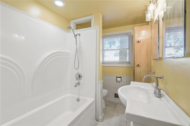 413 Sagebrush Lane, Belton, MO 64012