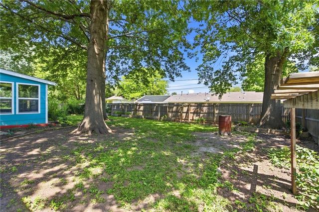 413 Sagebrush Lane, Belton, MO 64012