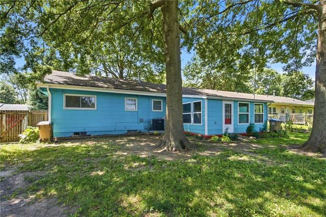 413 Sagebrush Lane, Belton, MO 64012