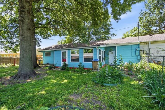 413 Sagebrush Lane, Belton, MO 64012