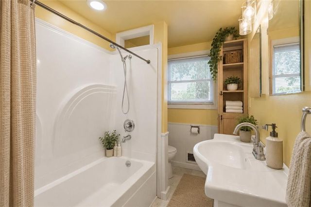 413 Sagebrush Lane, Belton, MO 64012