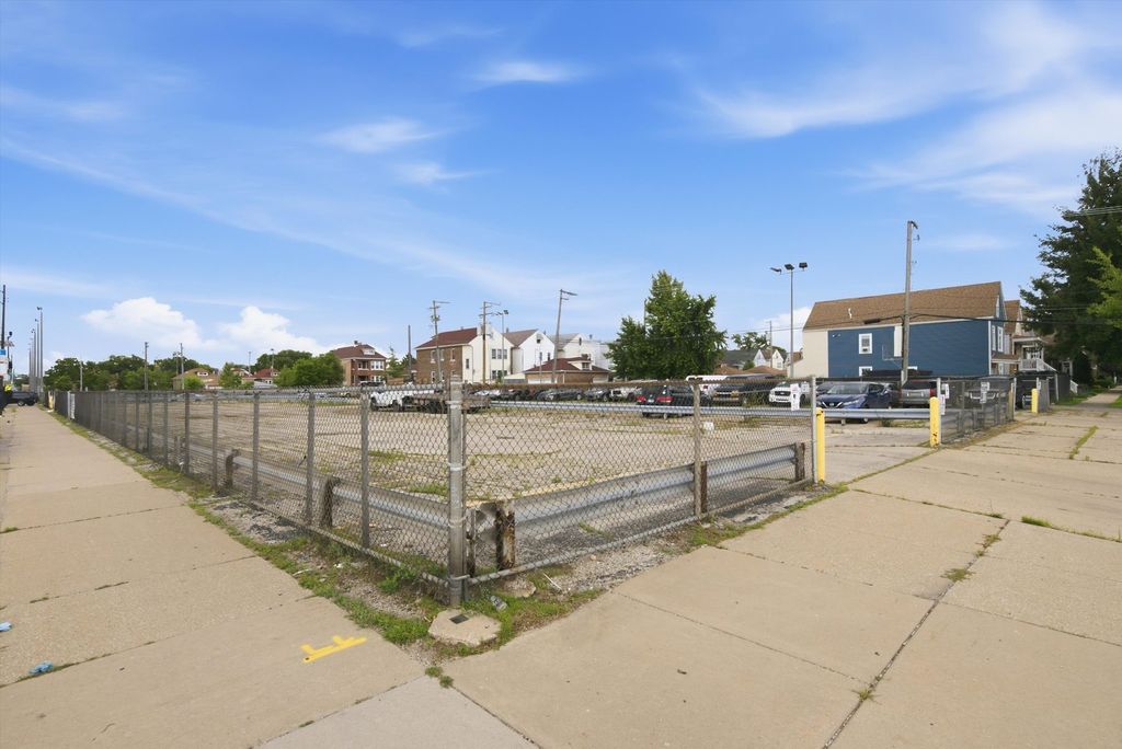 5100 S Sacramento Avenue, Chicago, IL 60632 — photo 4