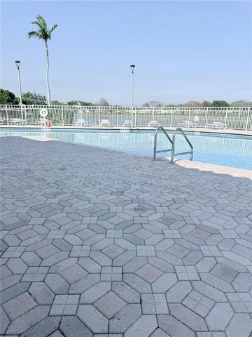 20874 NW 2nd St, Pembroke Pines, FL 33029