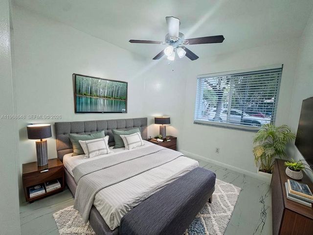 20874 NW 2nd St, Pembroke Pines, FL 33029