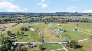 9999 Rough Creek Road, London, KY 40744