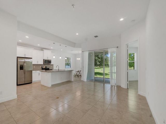 6087 Scott Story Way, Vero Beach, FL 32967