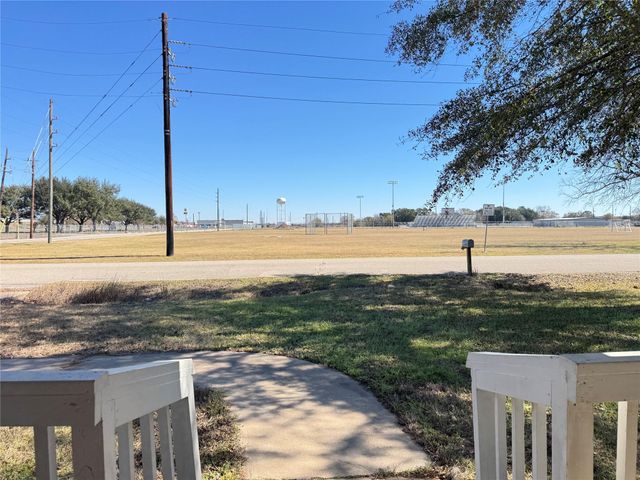 2205 Farr, Waller, TX 77484