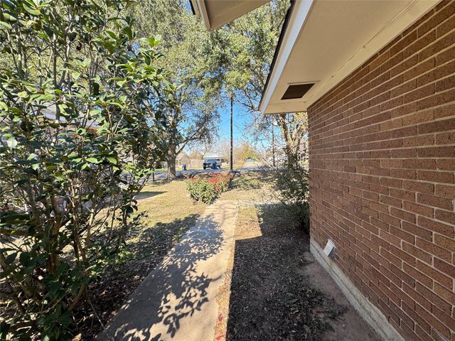 2205 Farr, Waller, TX 77484