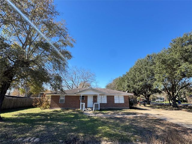 2205 Farr, Waller, TX 77484