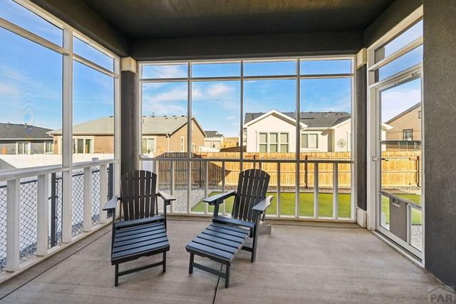 2215 Cliffmoor Ln, Pueblo, CO 81008