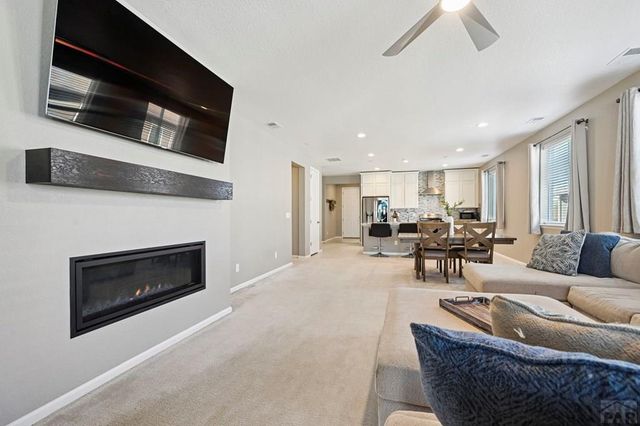 2215 Cliffmoor Ln, Pueblo, CO 81008