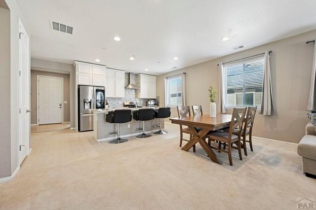 2215 Cliffmoor Ln, Pueblo, CO 81008