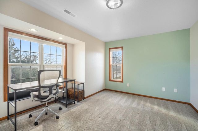 17795 W Jacobs DRIVE, New Berlin, WI 53146