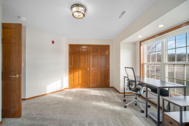 17795 W Jacobs DRIVE, New Berlin, WI 53146