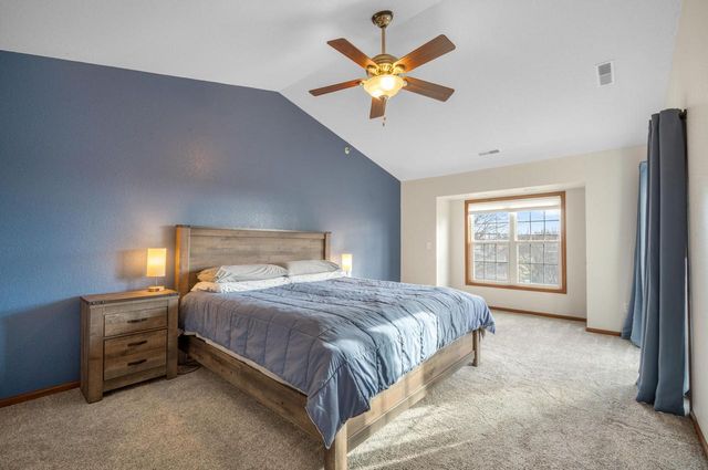 17795 W Jacobs DRIVE, New Berlin, WI 53146