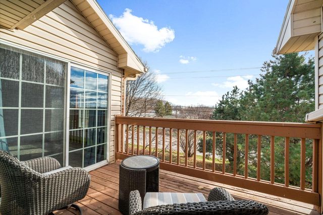 17795 W Jacobs DRIVE, New Berlin, WI 53146