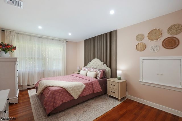 62 Guinard Dr, Watchung Boro, NJ 07069