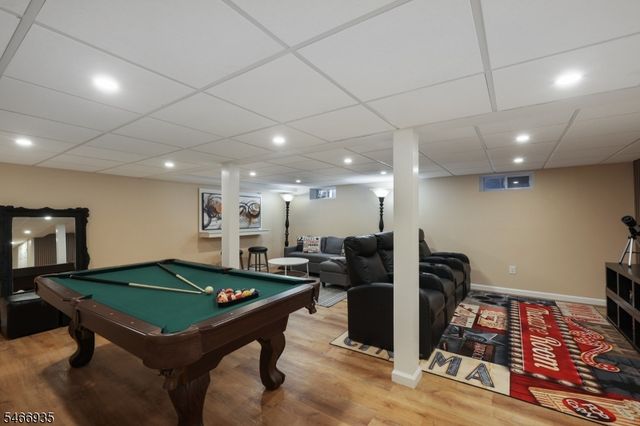 62 Guinard Dr, Watchung Boro, NJ 07069