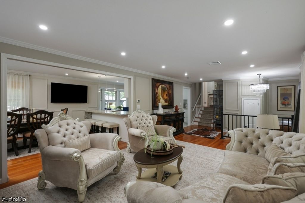 62 Guinard Dr, Watchung Boro, NJ 07069 — photo 5