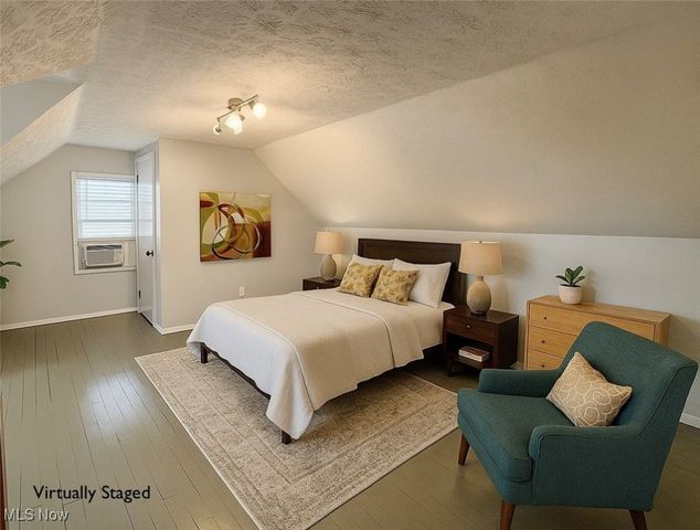 1807 E 294th Street, Wickliffe, OH 44092