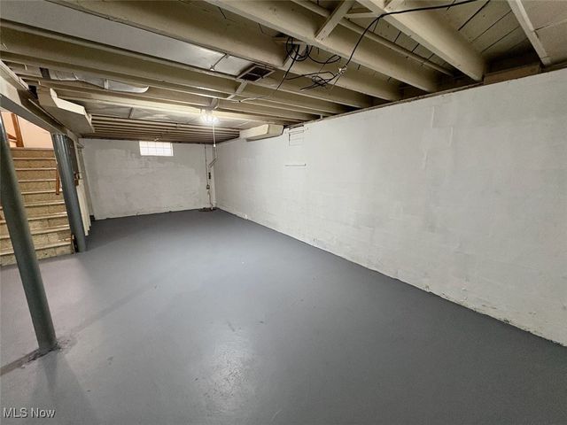 1807 E 294th Street, Wickliffe, OH 44092