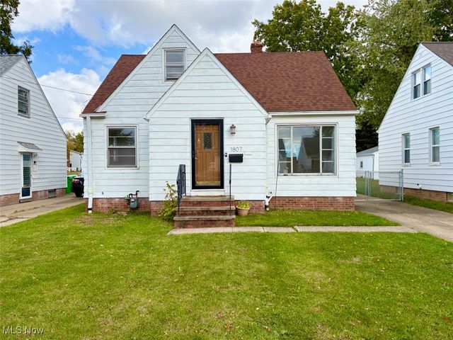 1807 E 294th Street, Wickliffe, OH 44092