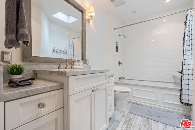 12423 Martha Street, Valley Village, CA 91607