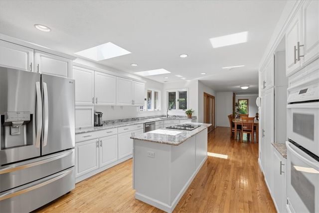 210 Reichold Rd, Mccandless, PA 15090