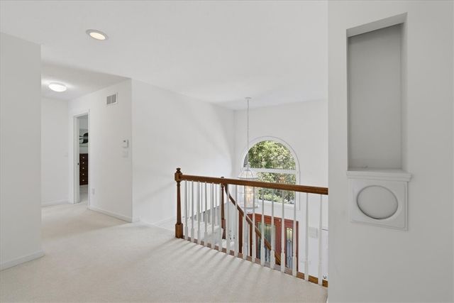 210 Reichold Rd, Mccandless, PA 15090
