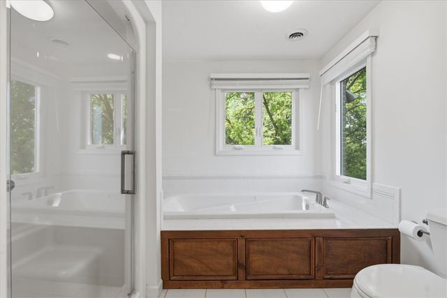210 Reichold Rd, Mccandless, PA 15090