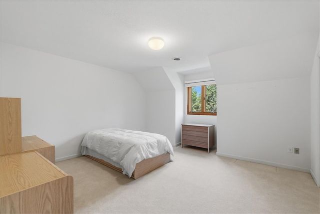 210 Reichold Rd, Mccandless, PA 15090