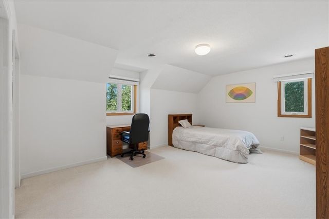 210 Reichold Rd, Mccandless, PA 15090