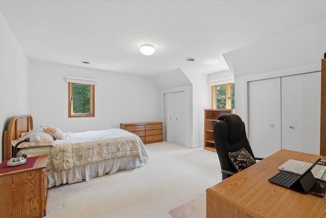 210 Reichold Rd, Mccandless, PA 15090