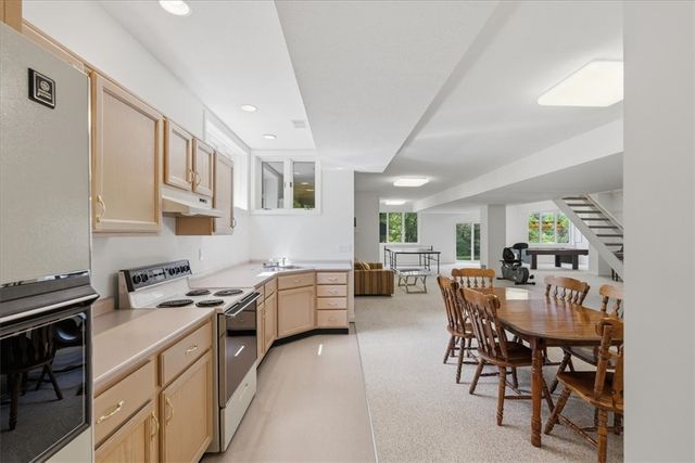 210 Reichold Rd, Mccandless, PA 15090