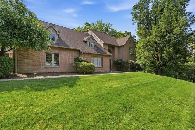 210 Reichold Rd, Mccandless, PA 15090