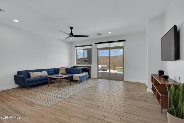 10118 E Revolution Drive, Mesa, AZ 85212