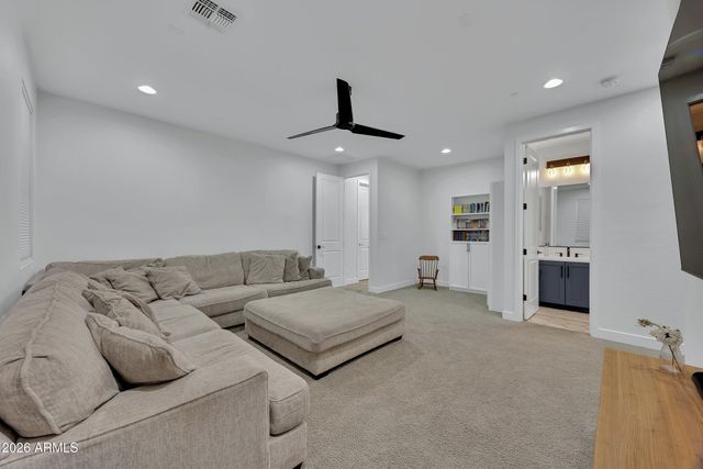 10118 E Revolution Drive, Mesa, AZ 85212