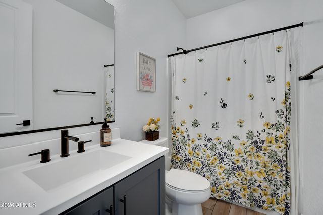 10118 E Revolution Drive, Mesa, AZ 85212