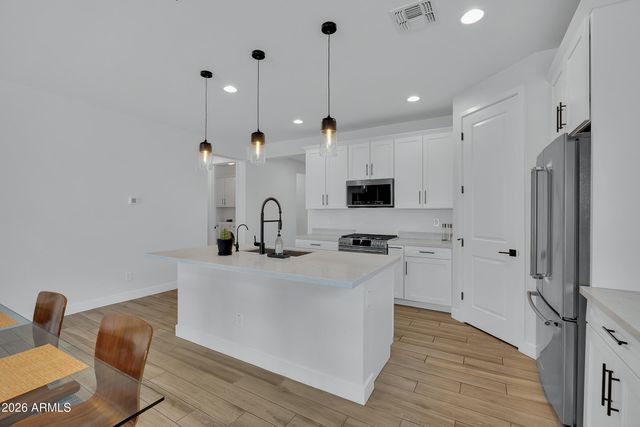 10118 E Revolution Drive, Mesa, AZ 85212