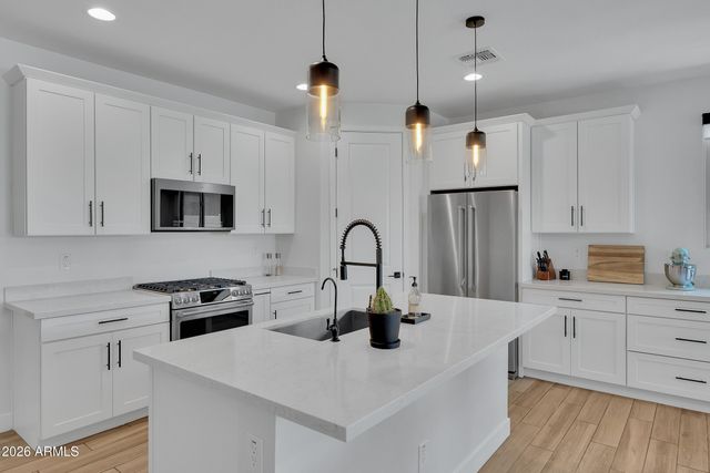 10118 E Revolution Drive, Mesa, AZ 85212