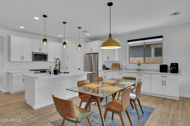 10118 E Revolution Drive, Mesa, AZ 85212