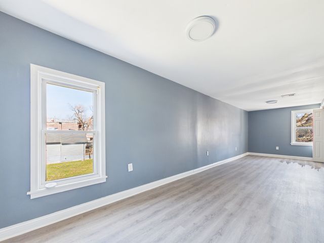 7122 S Champlain Avenue, Chicago, IL 60619